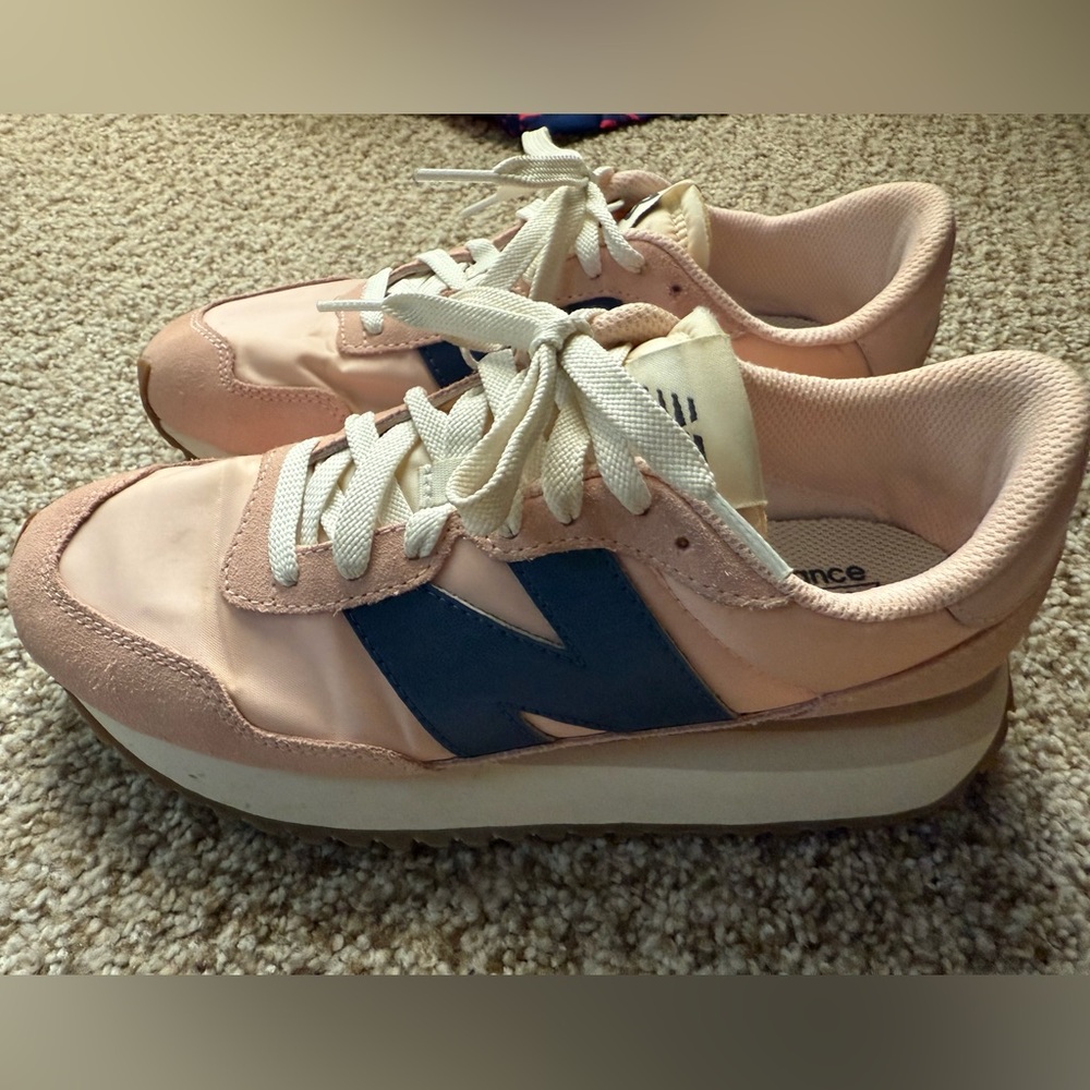 Pink Haze and Blue Moon Shadow New Balance Women's 237 Lace-Up Sneakers 7.5
